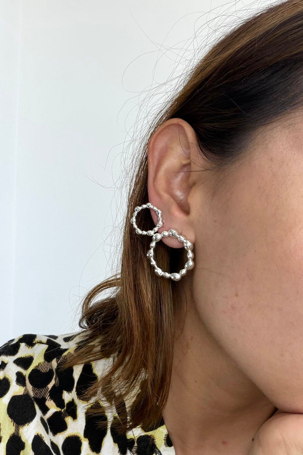 AURORA EARRINGS MEDIUM SILVER