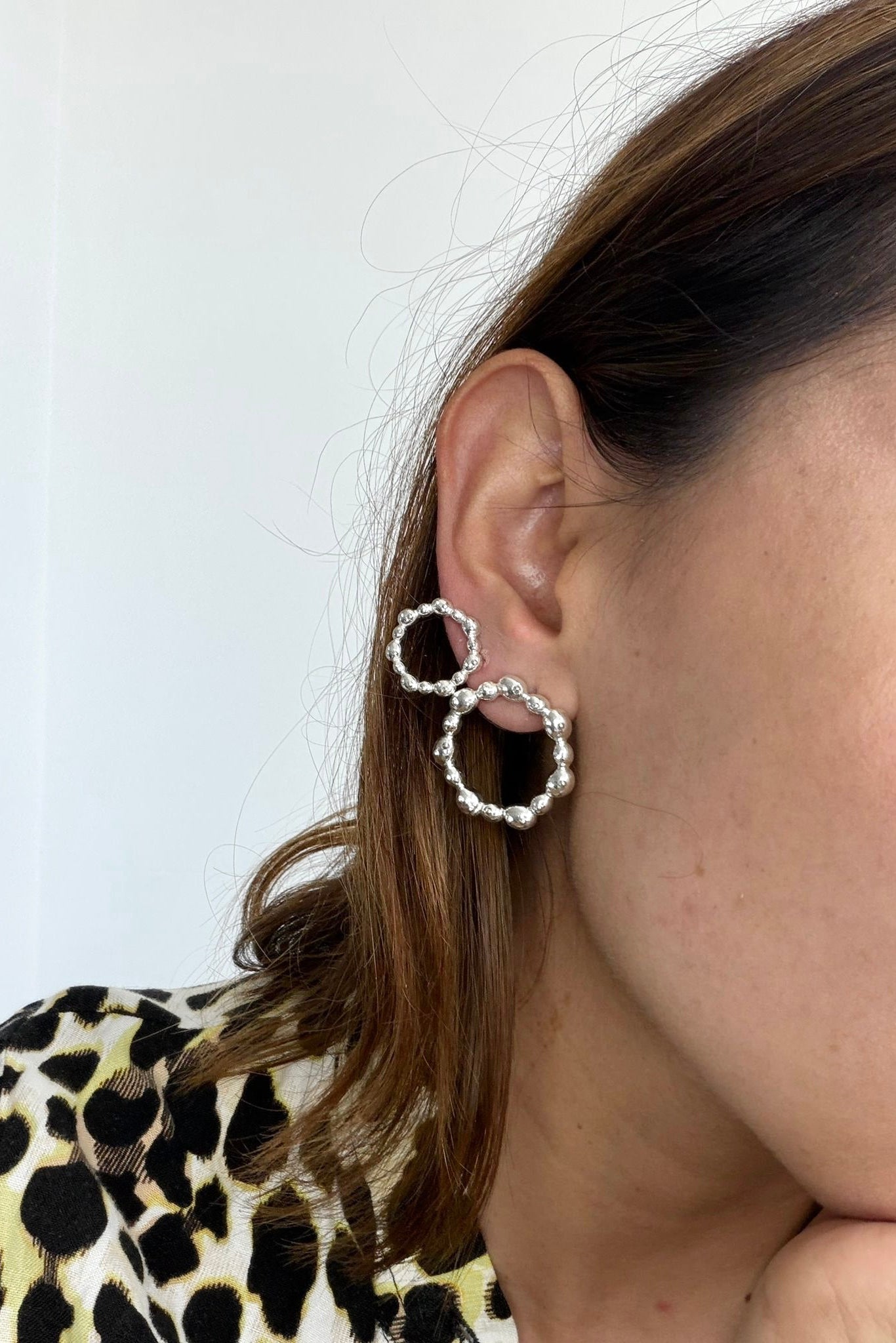 AURORA EARRINGS MEDIUM SILVER