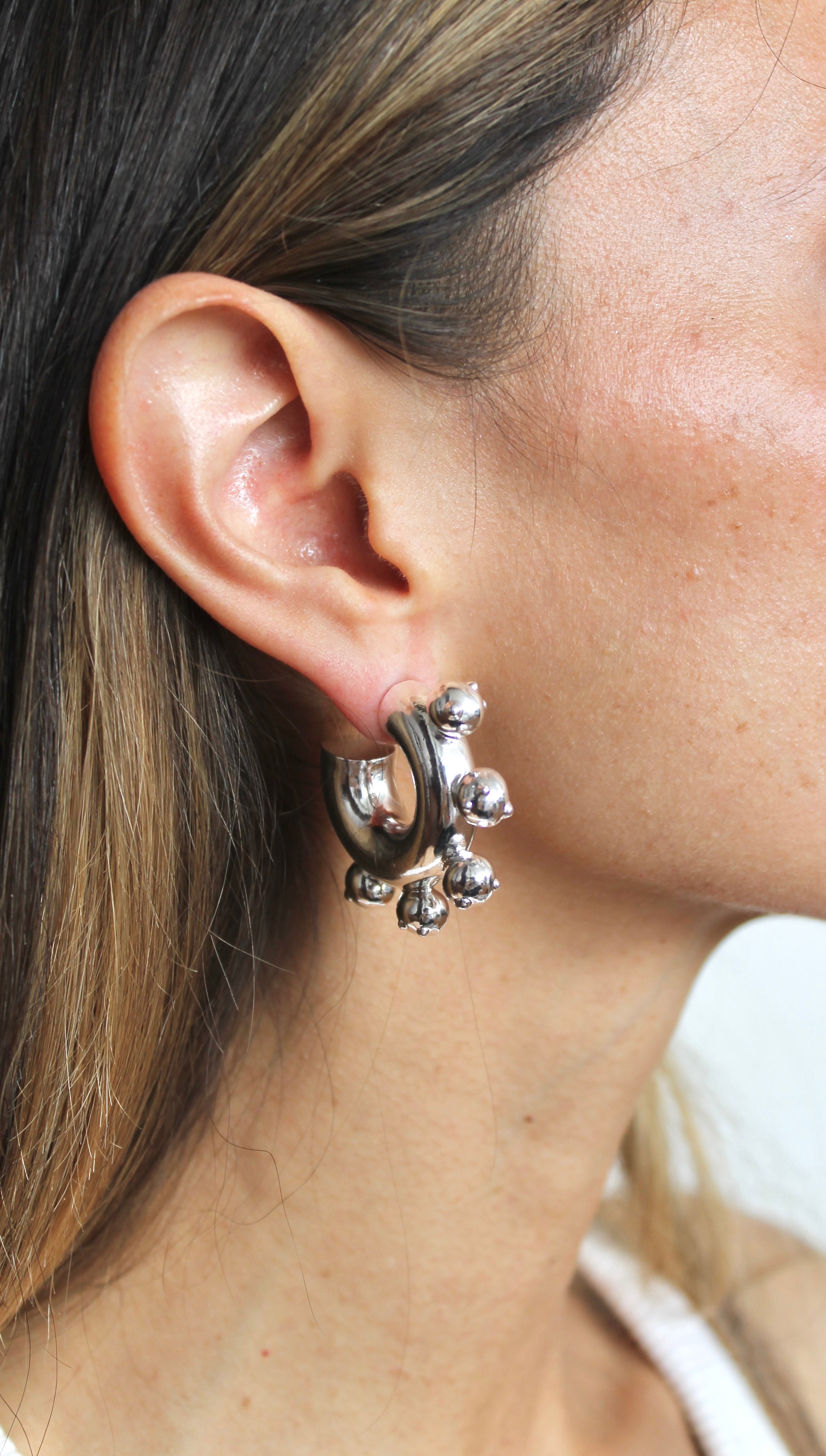 LATINA HOOPS MEDIUM SILVER