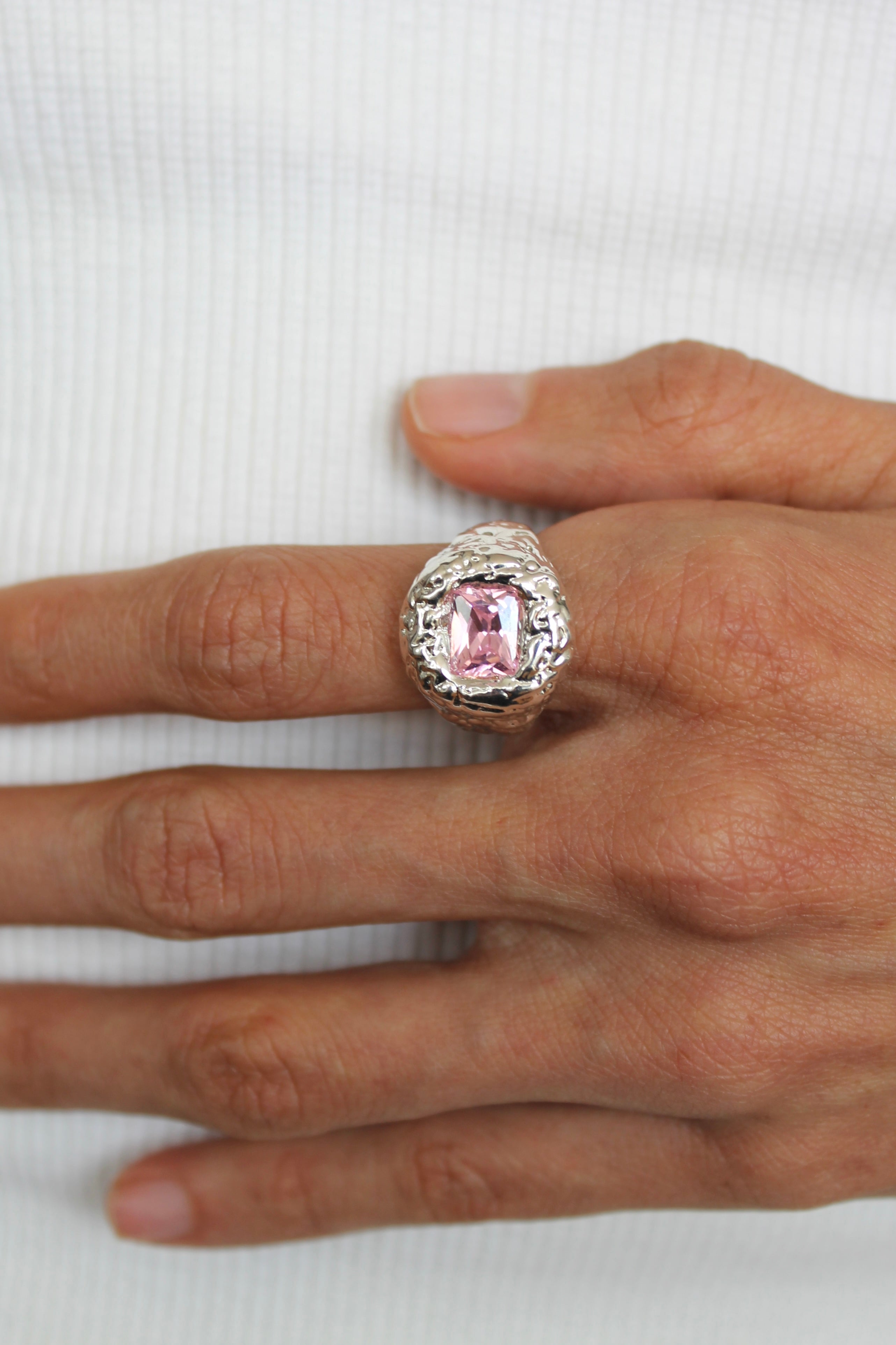 NINA RING